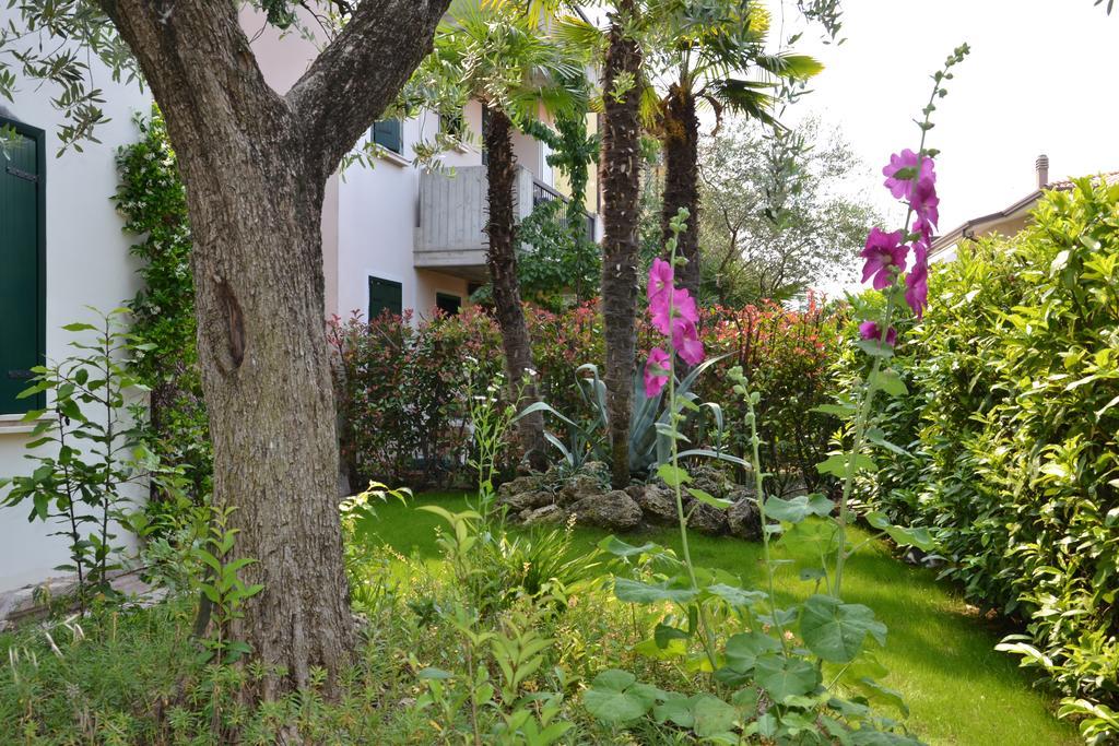 B&B Garda 4U Десенцано дел Гарда Екстериор снимка
