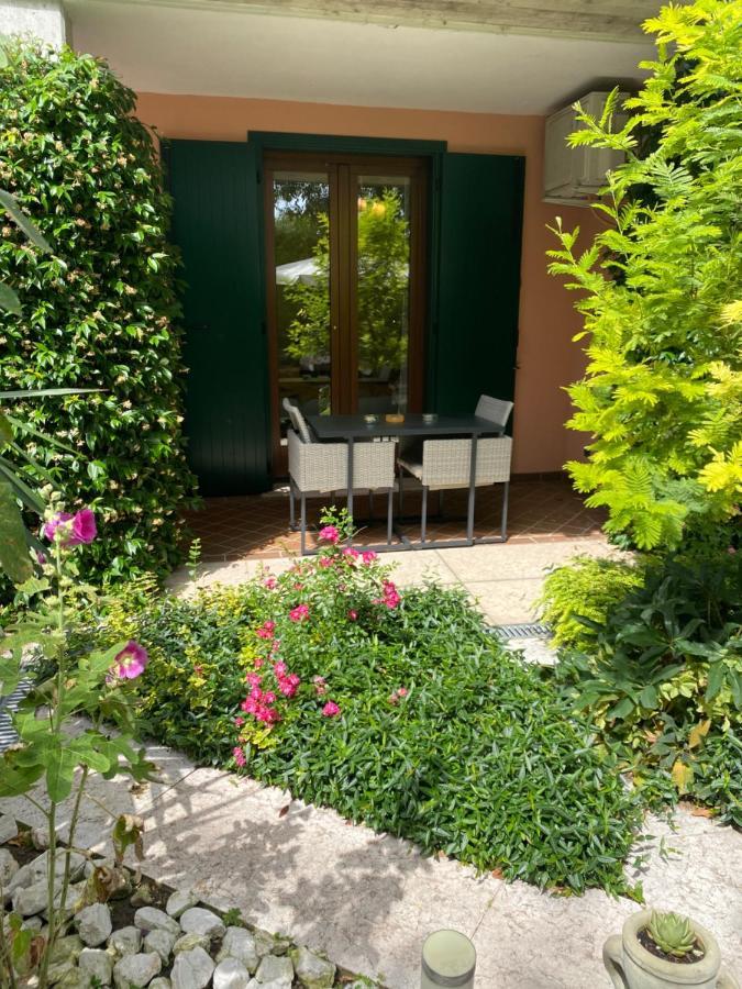 B&B Garda 4U Десенцано дел Гарда Екстериор снимка