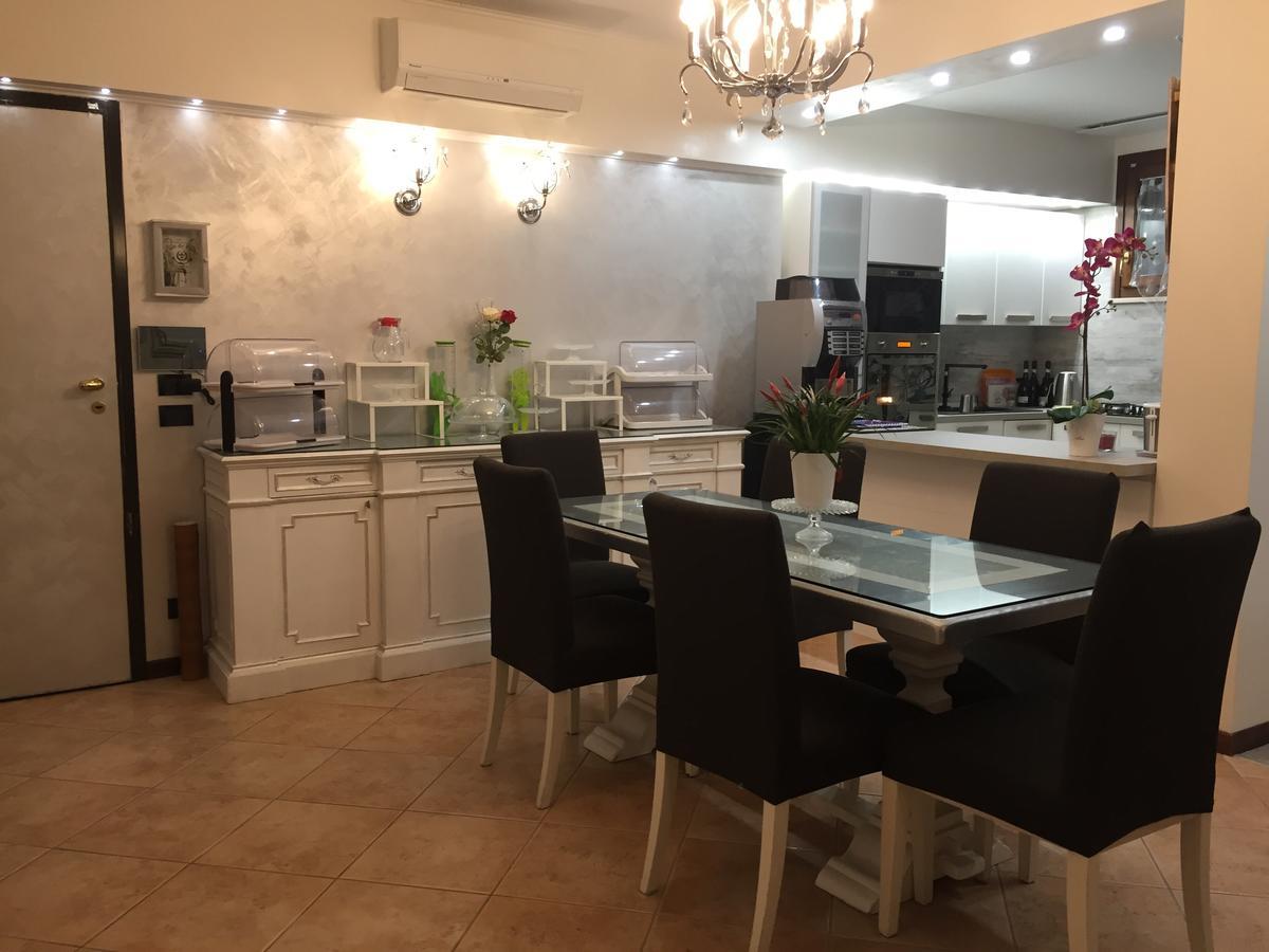 B&B Garda 4U Десенцано дел Гарда Екстериор снимка