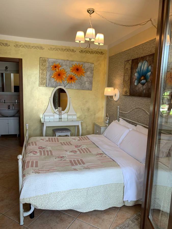 B&B Garda 4U Десенцано дел Гарда Екстериор снимка