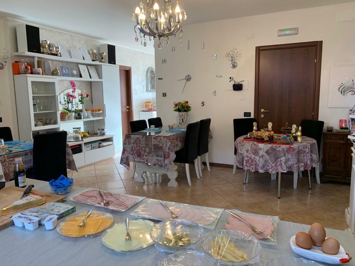 B&B Garda 4U Десенцано дел Гарда Екстериор снимка