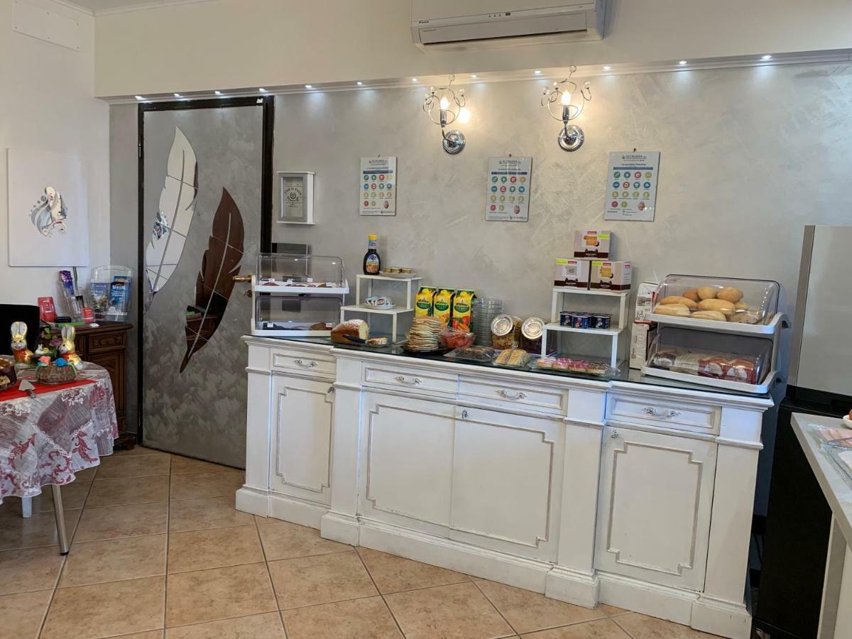 B&B Garda 4U Десенцано дел Гарда Екстериор снимка