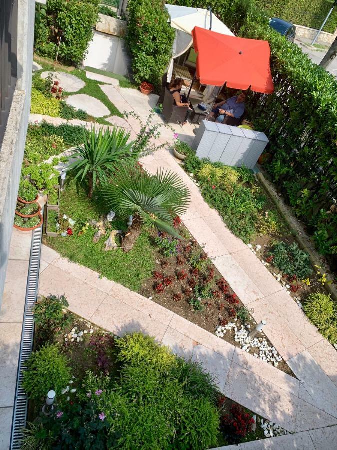 B&B Garda 4U Десенцано дел Гарда Екстериор снимка