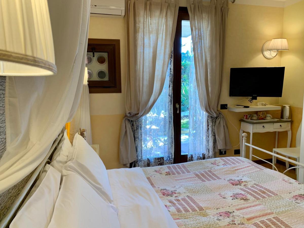 B&B Garda 4U Десенцано дел Гарда Екстериор снимка